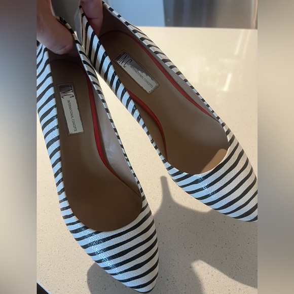 INC pumps from Macy’s size 9M - Picture 7 of 7